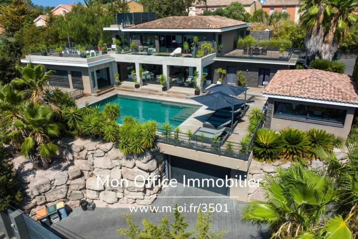 Maison de luxe à vendre à Saint-Raphaël, 2 890 000 €, Photo 2