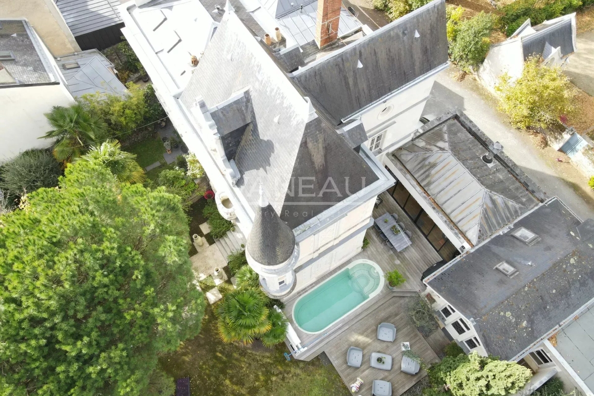 Maison de luxe à vendre à Angers, 1 498 000 €, Photo 1