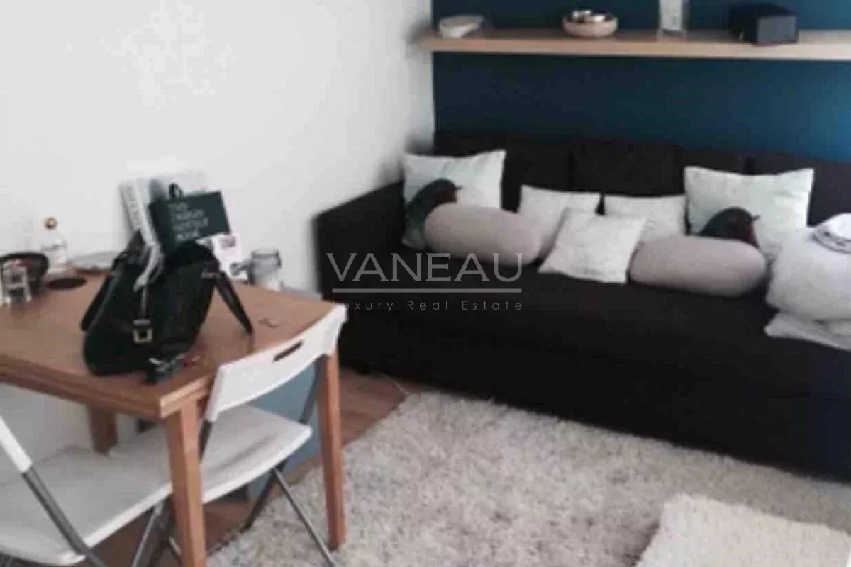 Luxury Apartment for sale in Paris 2Ème, 250 000 €, Photo 2