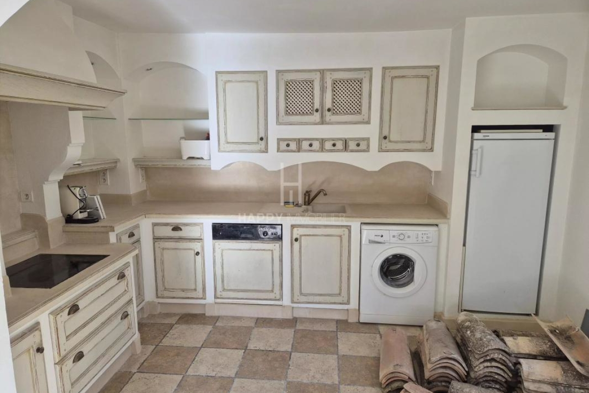 Maison de luxe à vendre à Saint-Rémy-de-Provence, 325 000 €, Photo 3