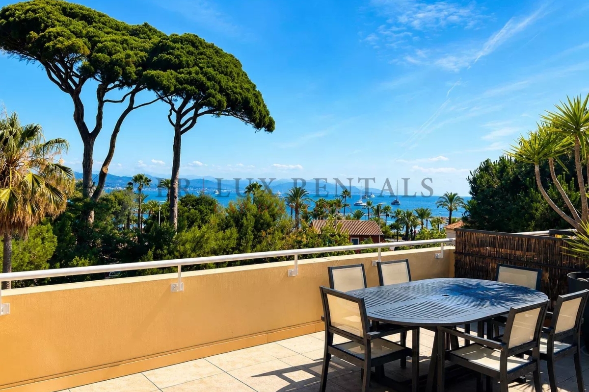 Luxury Apartment for sale in Cap d'Antibes, 970 000 €, Photo 4