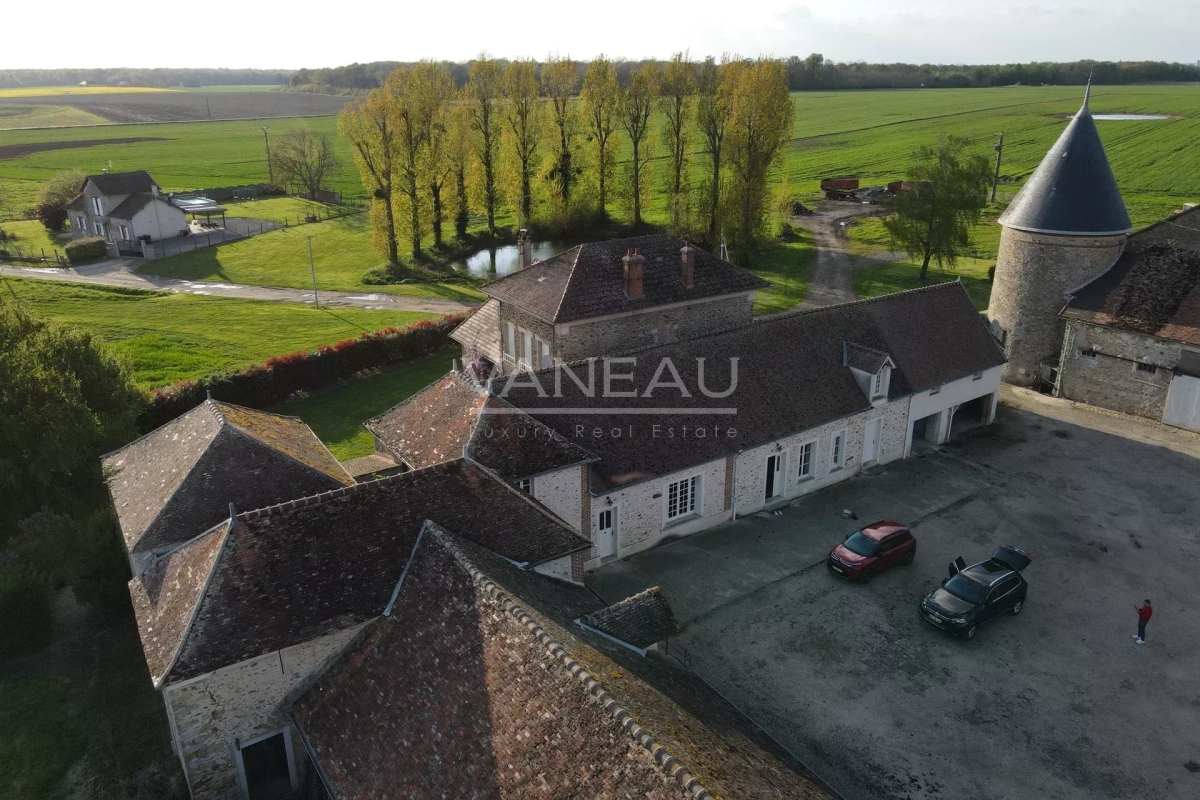 Luxury House for sale in La Chapelle-Gauthier, 895 000 €, Photo 6