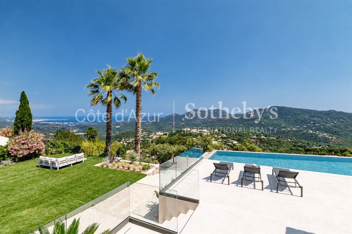 Luxury House for sale in Mandelieu-la-Napoule, 3 200 000 €, Photo 2