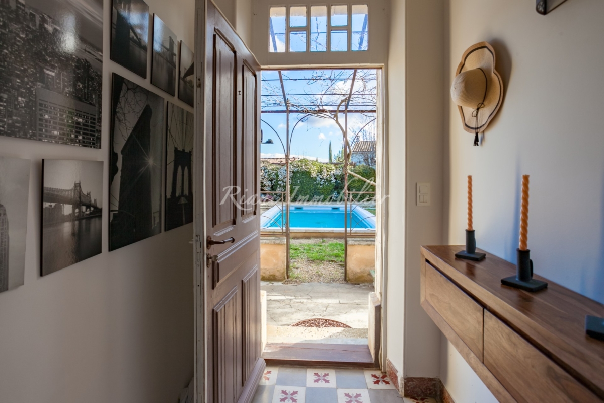 Maison de luxe à vendre à Maubec, 551 000 €, Photo 2