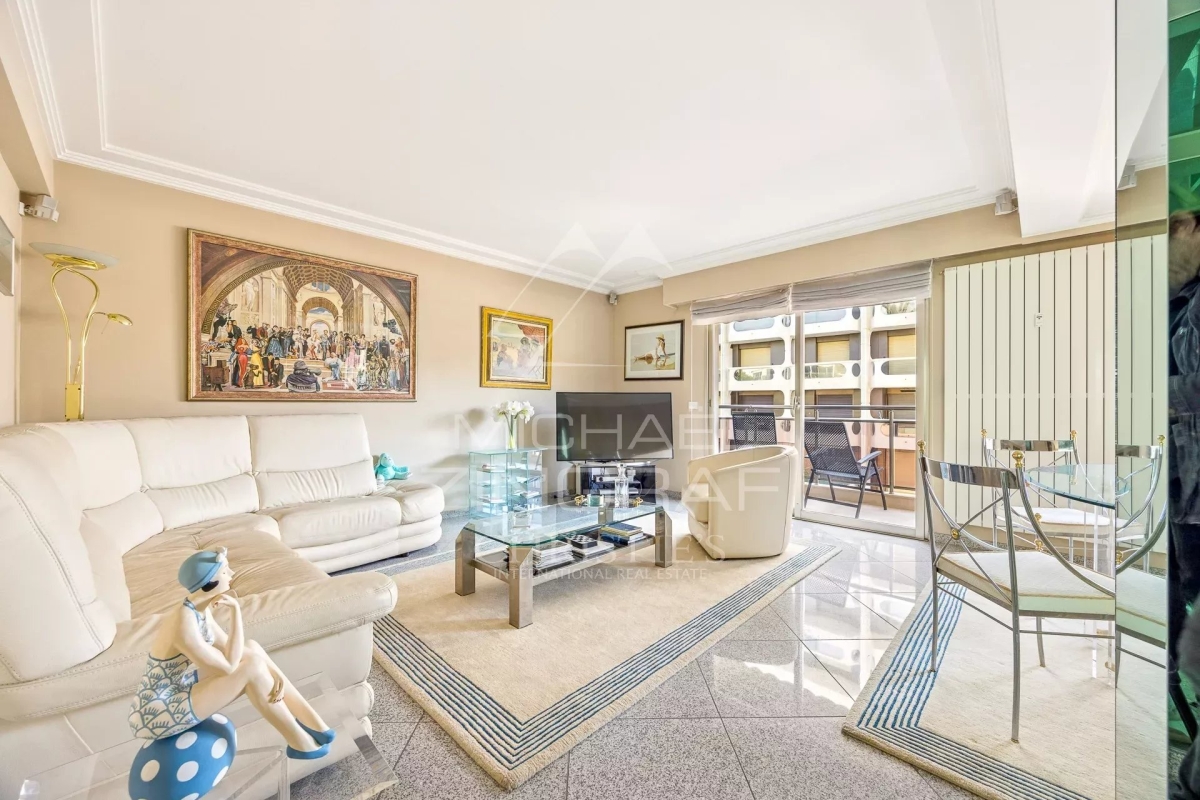 Luxury Apartment for sale in Cannes, 980 000 €, Photo 2