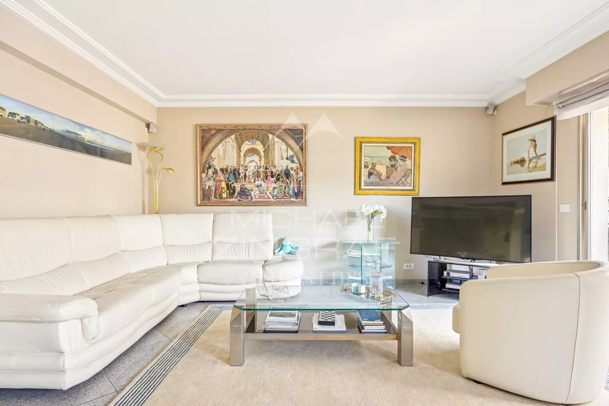 Luxury Apartment for sale in Cannes, 980 000 €, Photo 4