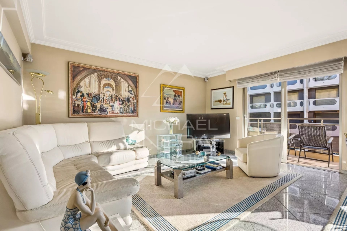 Luxury Apartment for sale in Cannes, 980 000 €, Photo 5