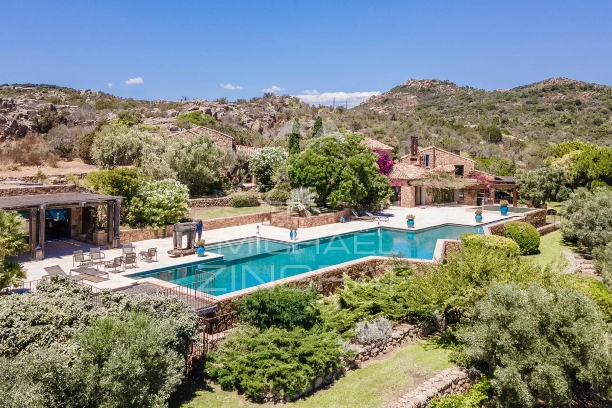 Maison de luxe à vendre à Bonifacio, 7 900 000 €, Photo 1