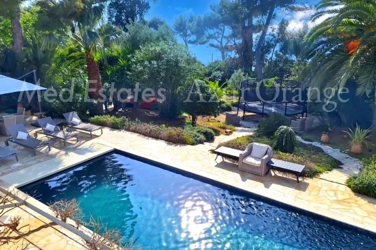 Luxury House for sale in La Croix-Valmer, 4 700 000 €, Photo 1