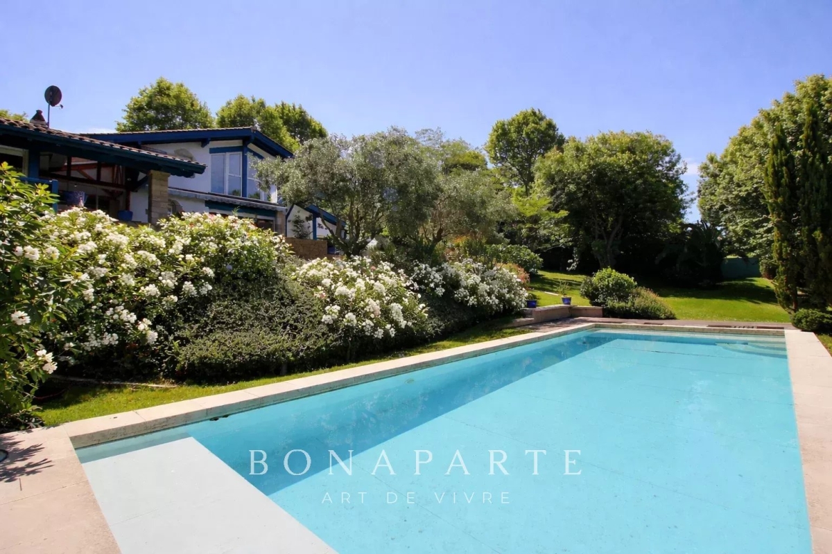 Luxury House for sale in Arcangues, 1 890 000 €, Photo 2