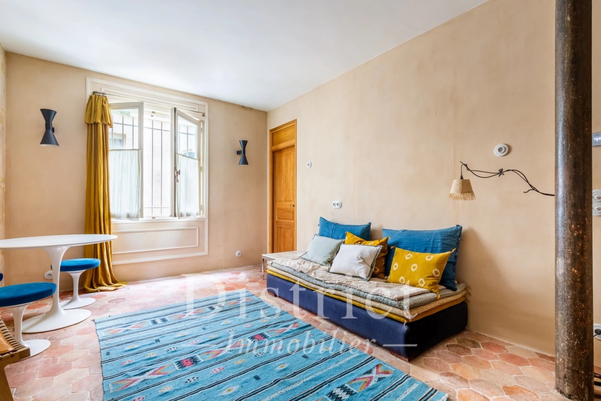 Luxury Apartment for sale in Paris 4Ème, 620 000 €, Photo 3