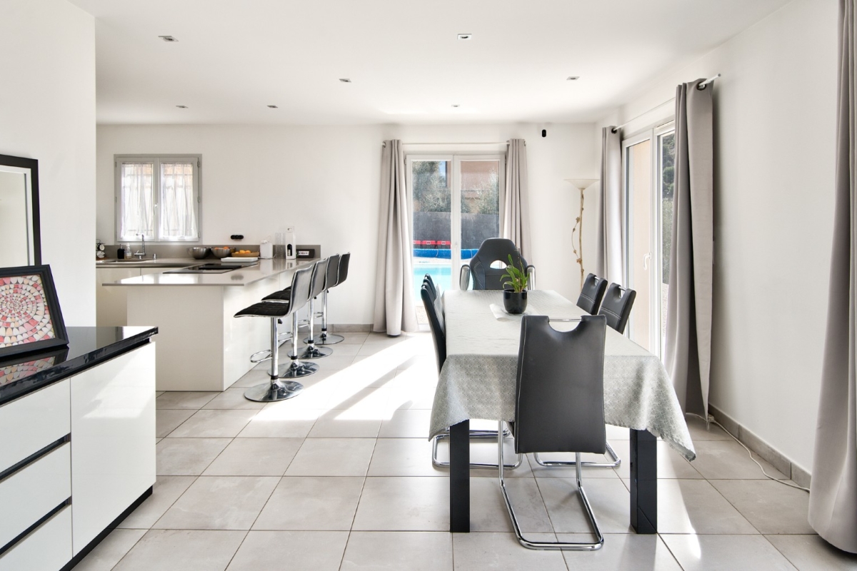 Luxury House for sale in Aspremont, 710 000 €, Photo 7