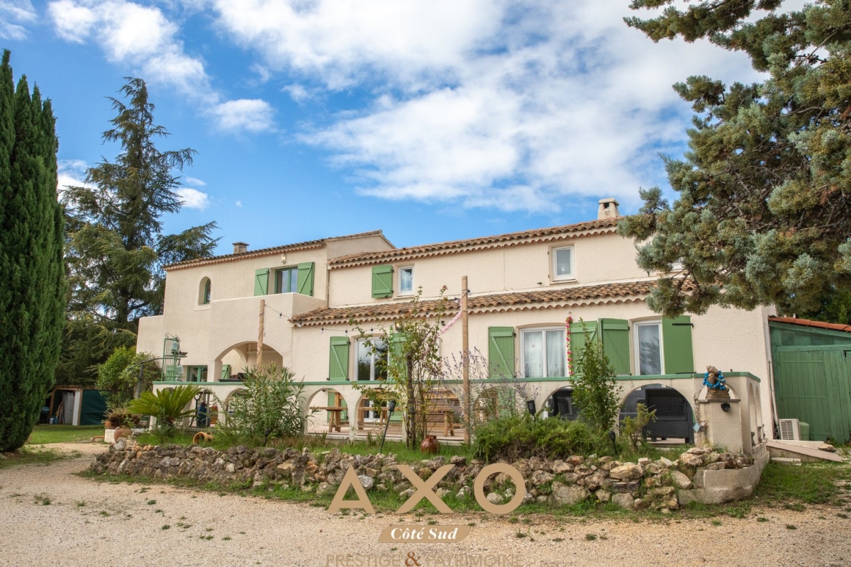 Maison de luxe à vendre à Aix-en-Provence, 1 150 000 €, Photo 1