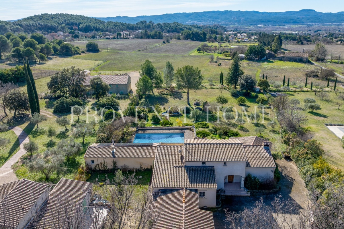 Luxury House for sale in Lauris, 895 000 €, Photo 2