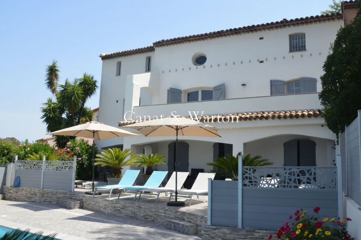 Maison de luxe à vendre à Saint-Raphaël, 1 341 000 €, Photo 2