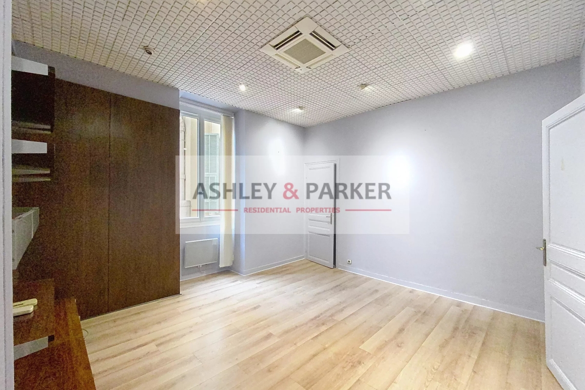 Luxury Apartment for sale in Nice, 260 000 €, Photo 1