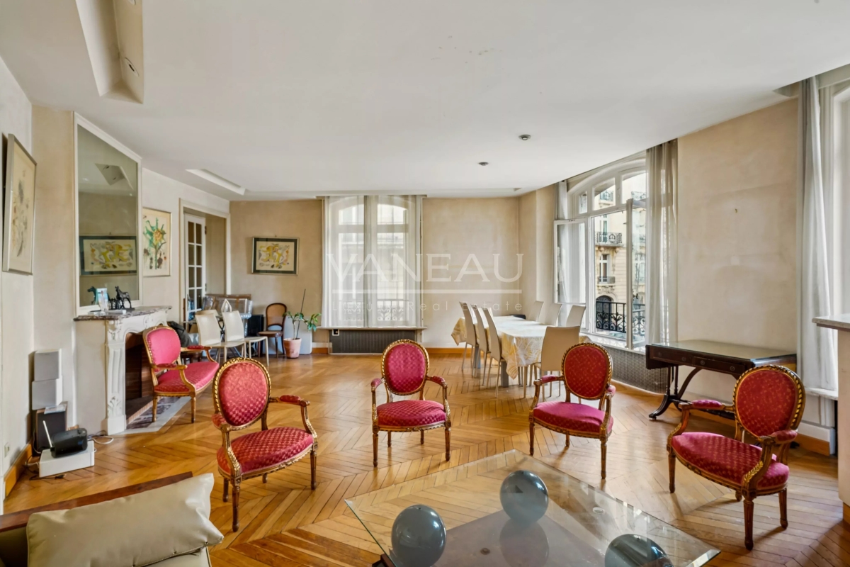 Luxury Apartment for sale in Paris 16Ème, 2 340 000 €, Photo 3