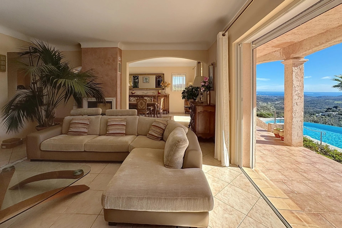 Maison de luxe à vendre à Les Adrets de l'Esterel, 1 140 000 €, Photo 3