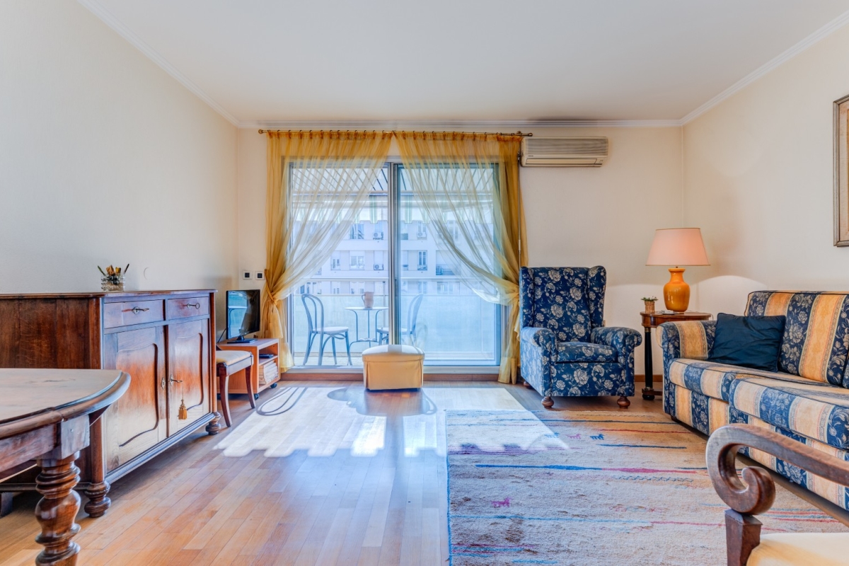 Luxury Apartment for sale in Nice, 380 000 €, Photo 3