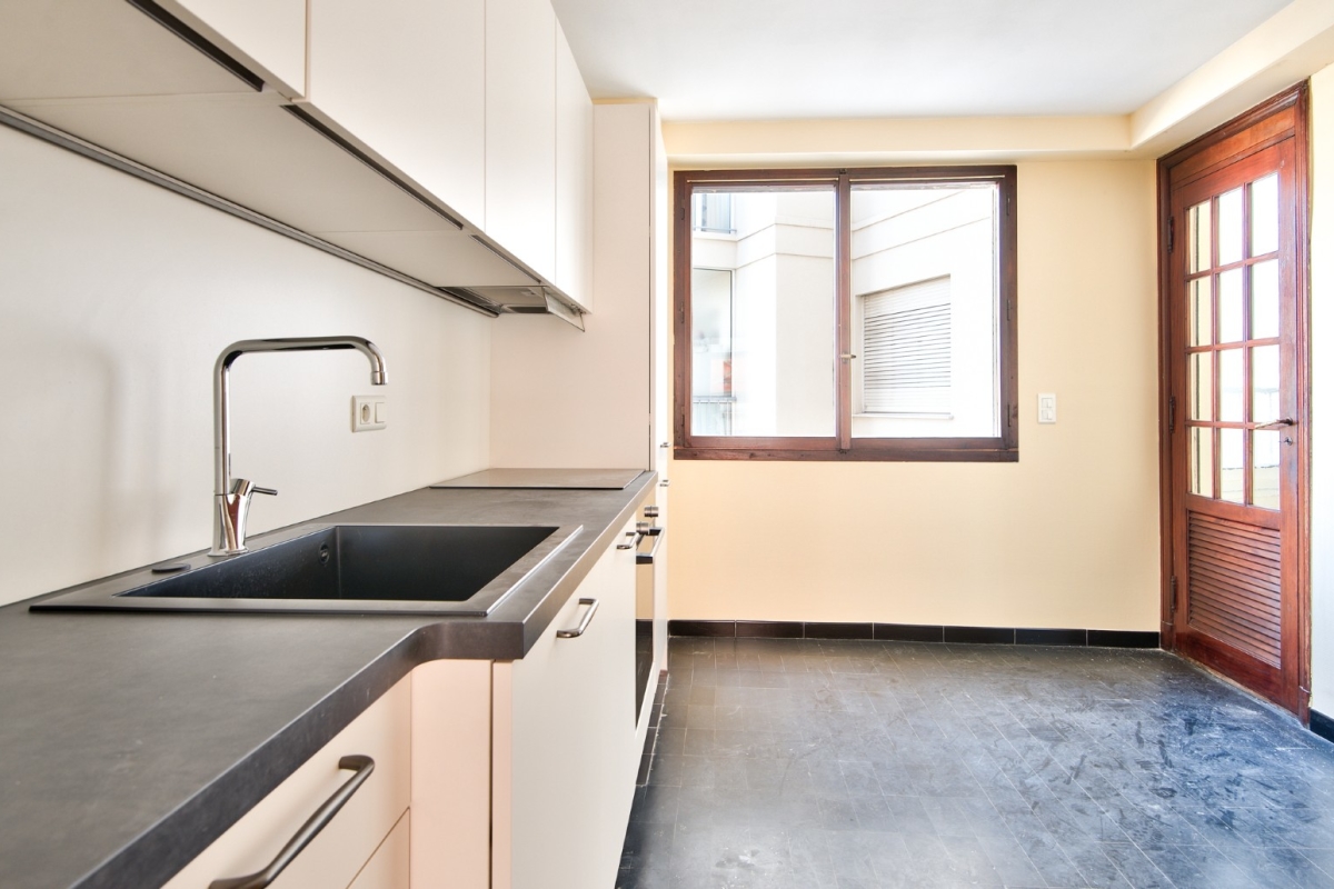 Luxury Apartment for sale in Nice, 712 400 €, Photo 6