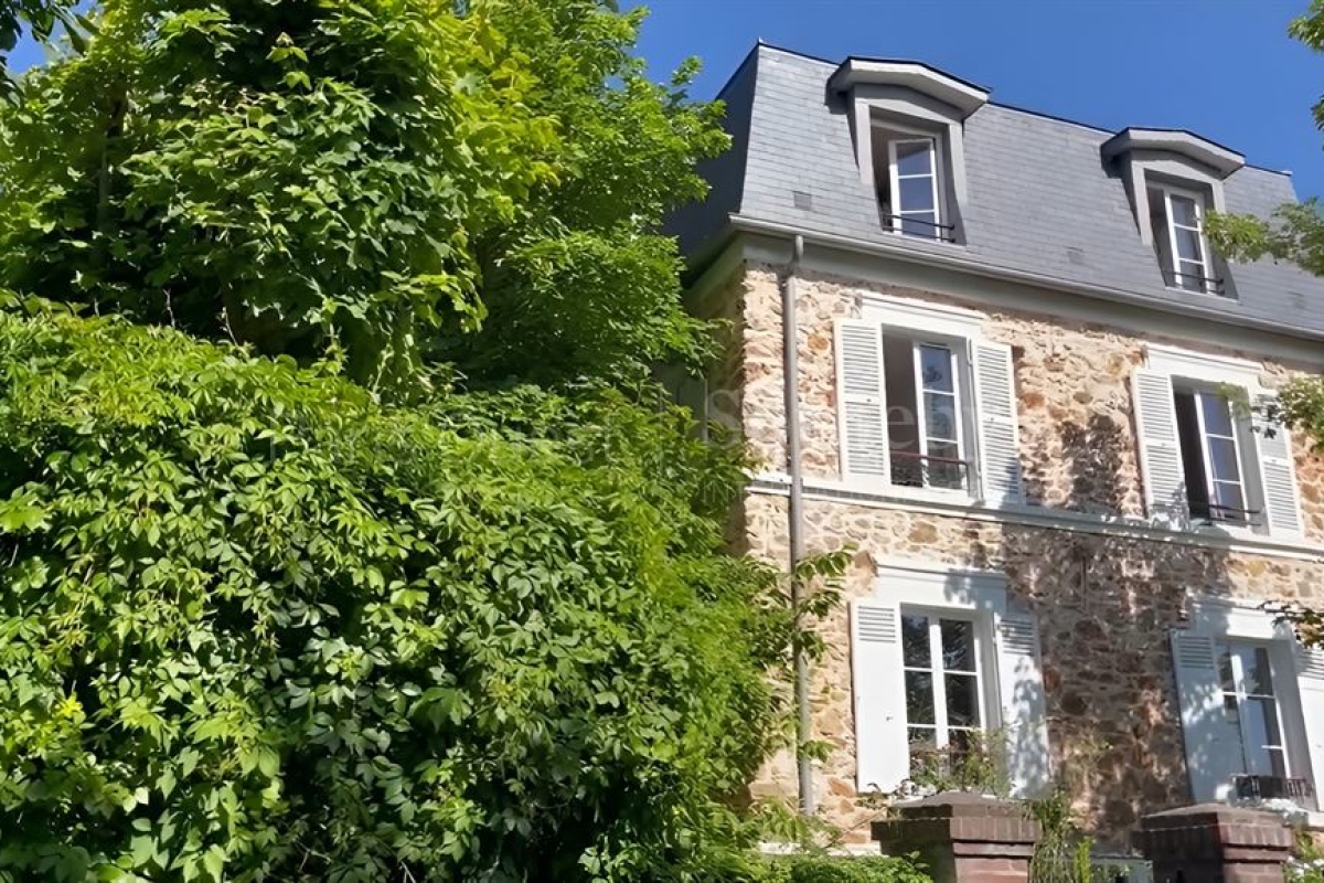 Maison de luxe à vendre à Sèvres, 1 590 000 €, Photo 1