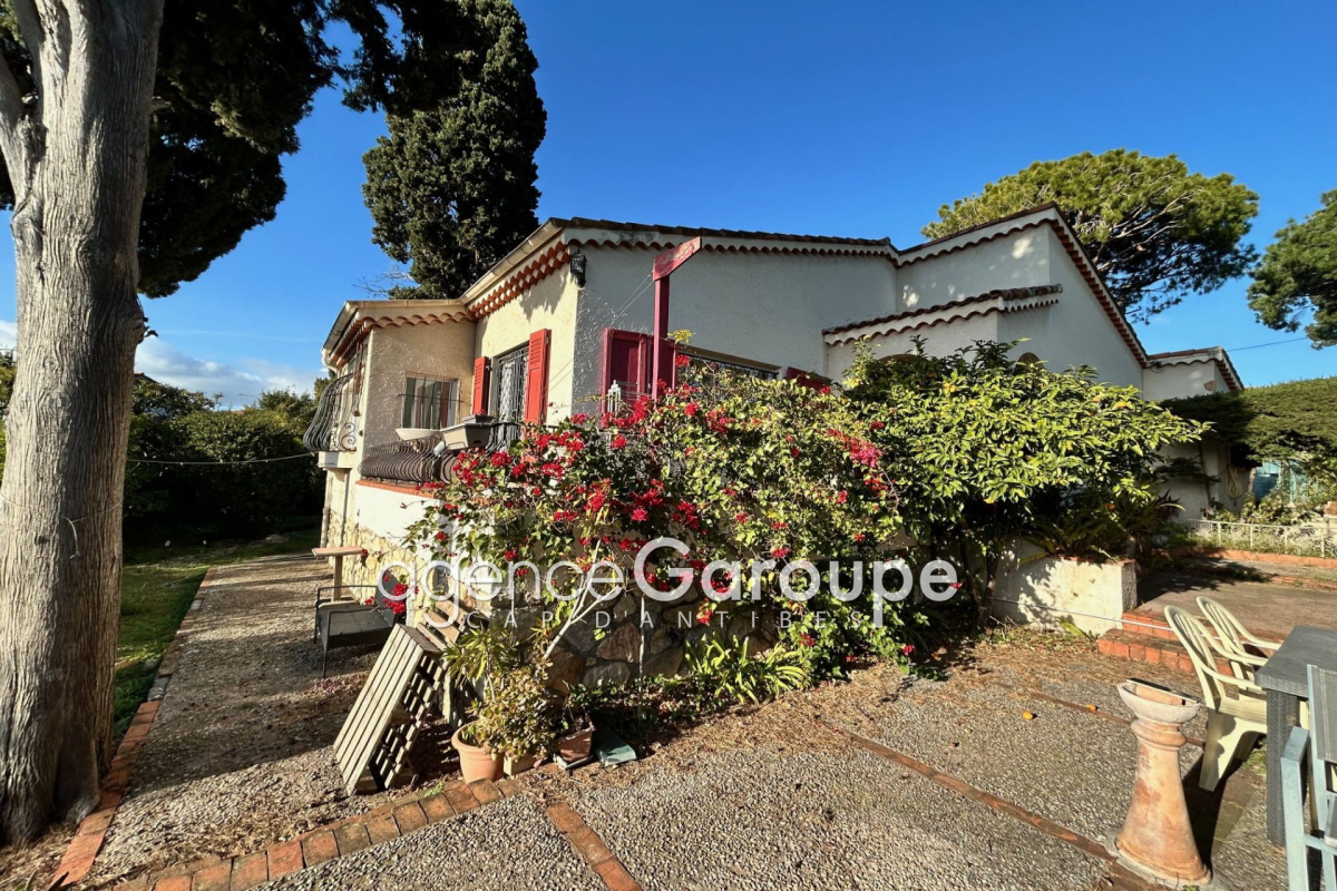 Maison de luxe à vendre à Cap d'Antibes, 1 415 000 €, Photo 1