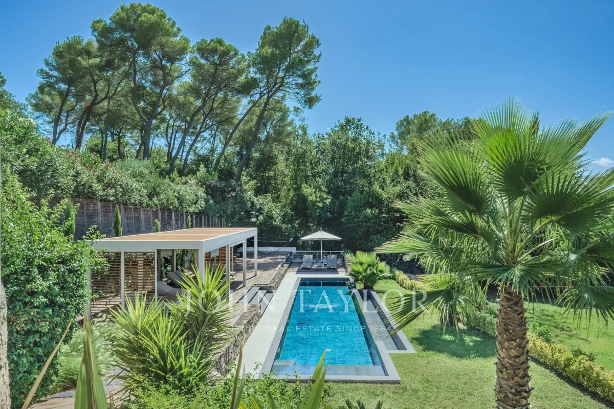 Luxury House for sale in Mougins, 2 690 000 €, Photo 2