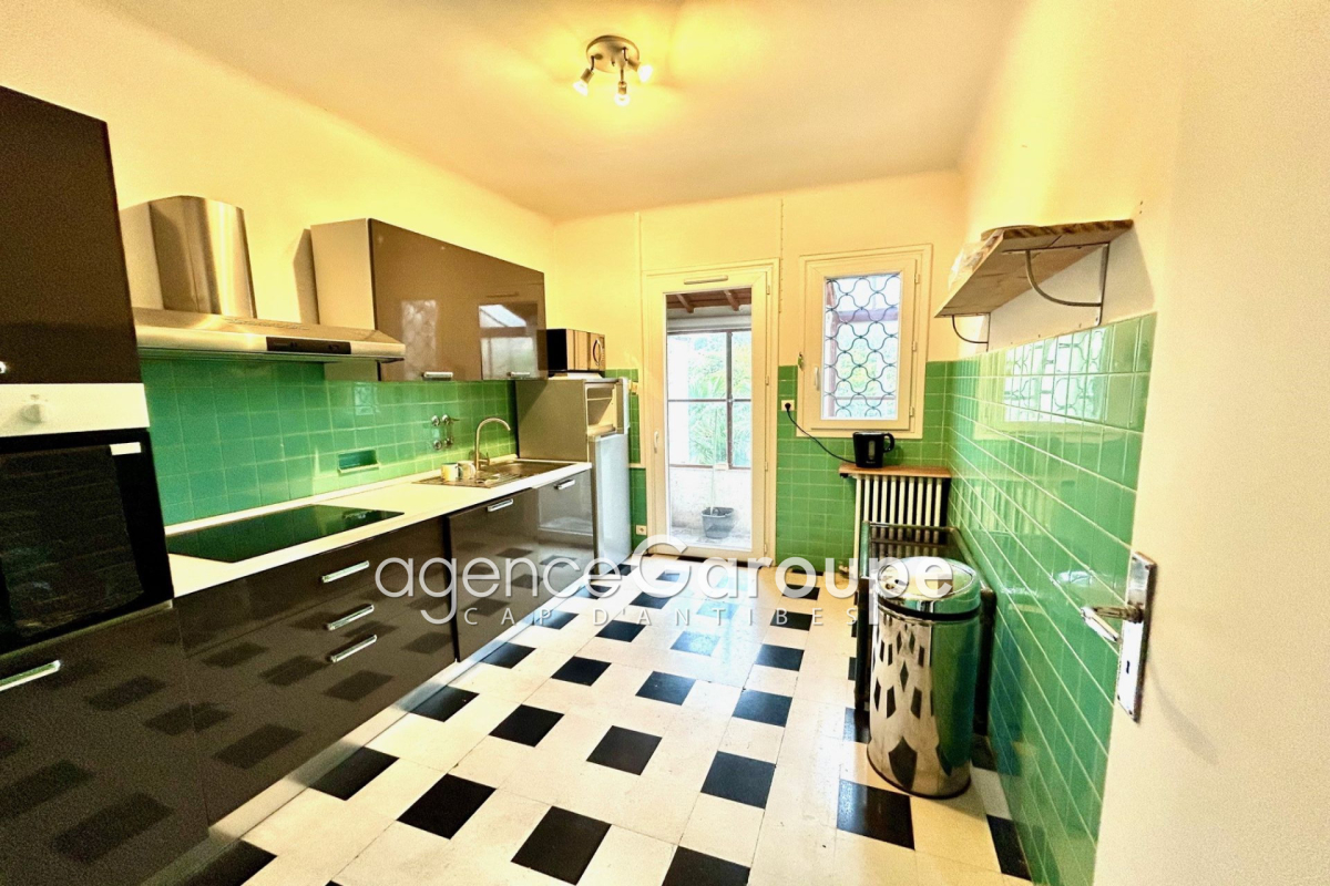 Maison de luxe à vendre à Cap d'Antibes, 1 415 000 €, Photo 3