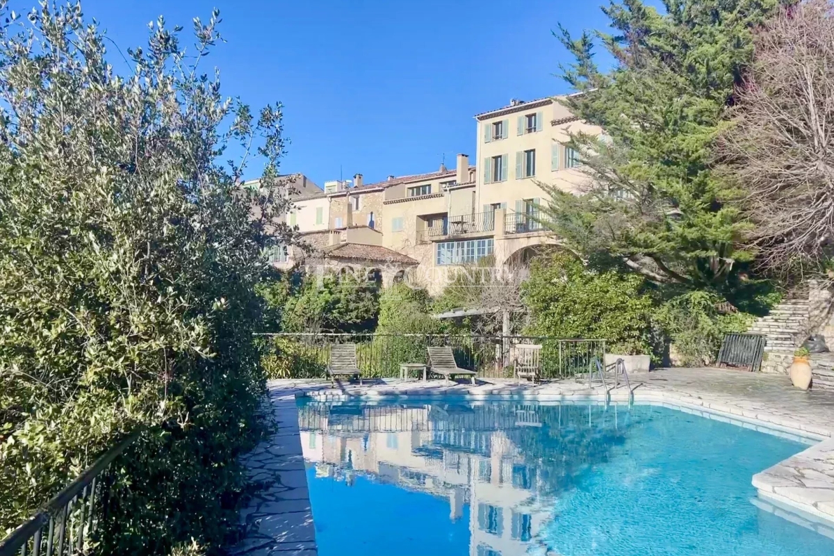 Maison de luxe à vendre à Saint-Cézaire-sur-Siagne, 990 000 €, Photo 2