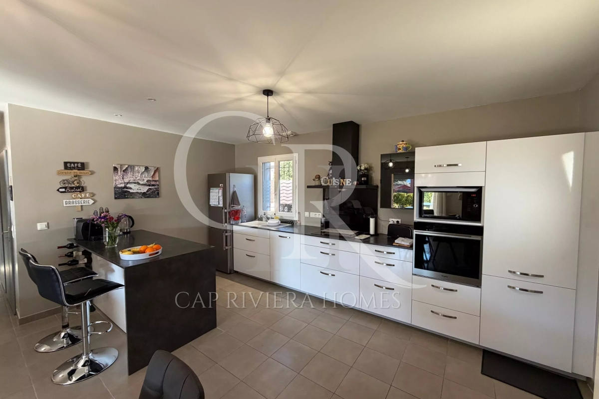 Maison de luxe à vendre à Le Cannet-des-Maures, 416 000 €, Photo 3