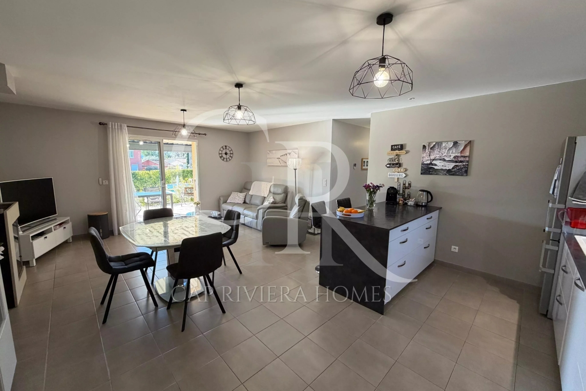 Maison de luxe à vendre à Le Cannet-des-Maures, 416 000 €, Photo 4