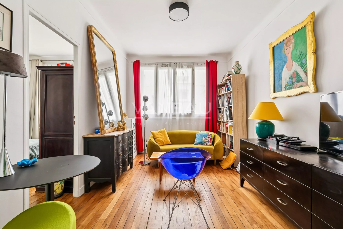 Luxury Apartment for sale in Paris 15Ème, 398 000 €, Photo 2