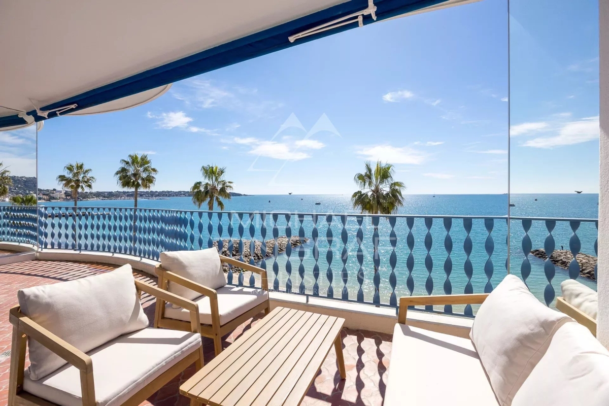 Appartement de luxe à vendre à Antibes, 1 250 000 €, Photo 1