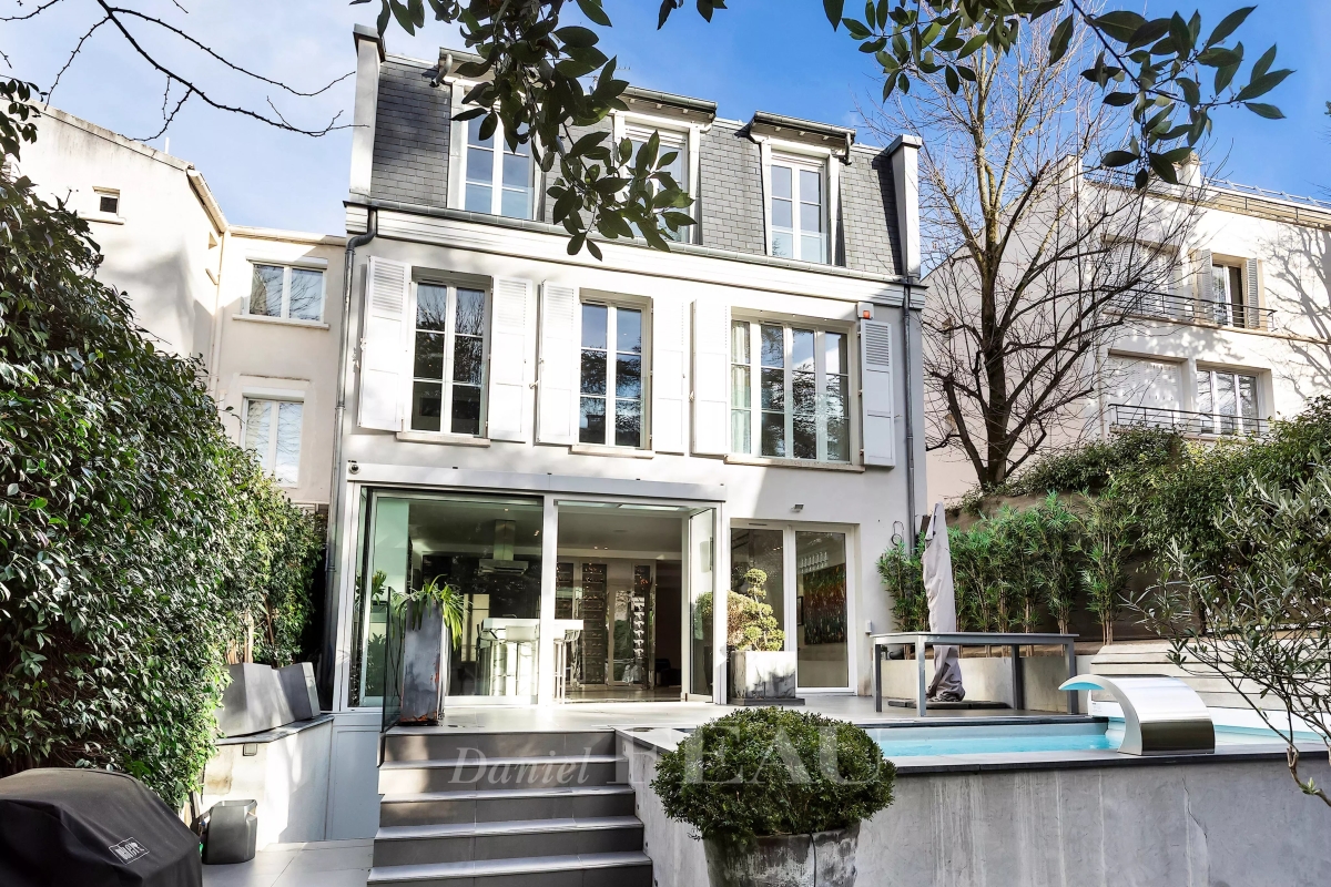 Maison de luxe à vendre à Neuilly-sur-Seine, 5 250 000 €, Photo 1