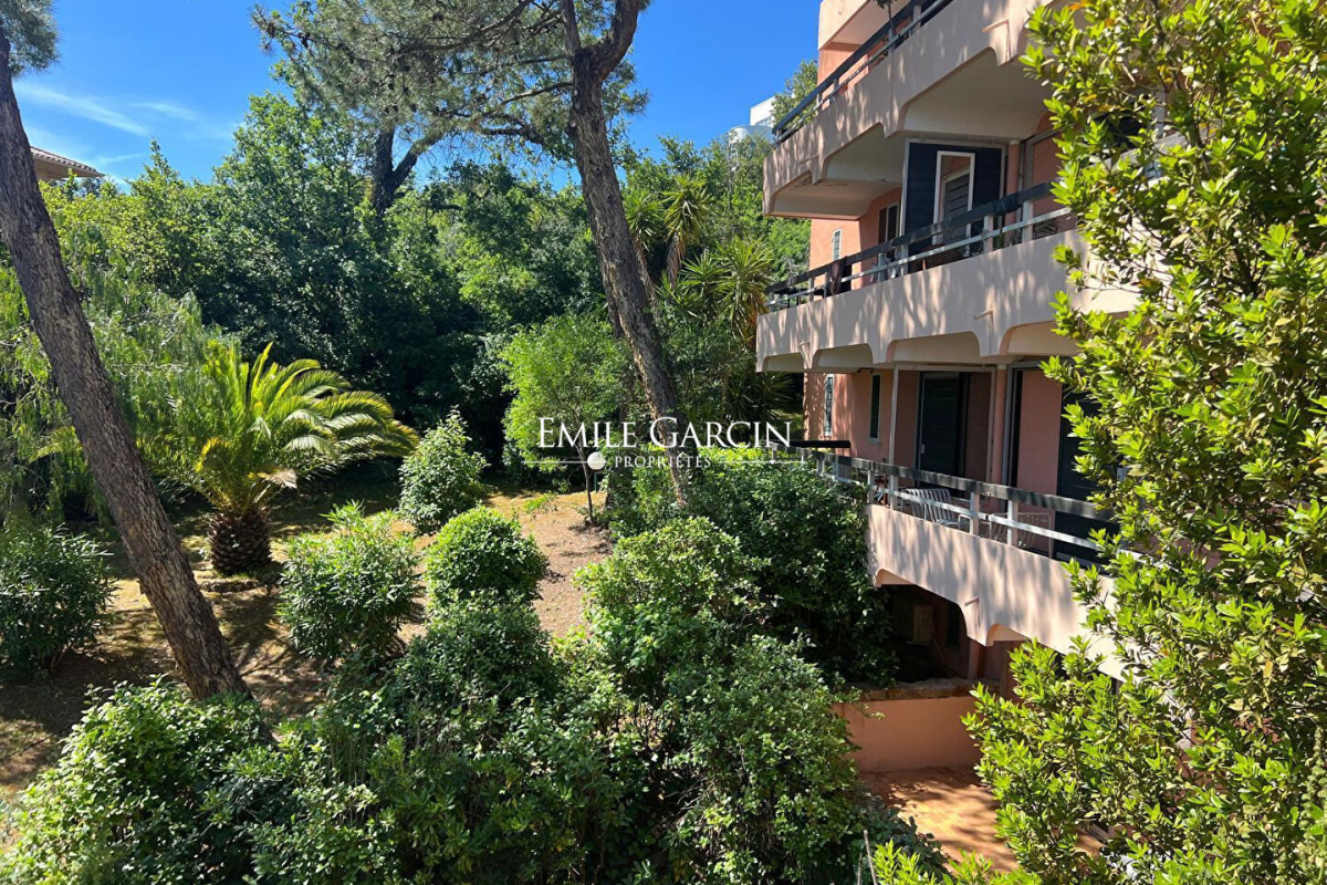 Appartement de luxe à vendre à Saint-Tropez, 1 397 000 €, Photo 2