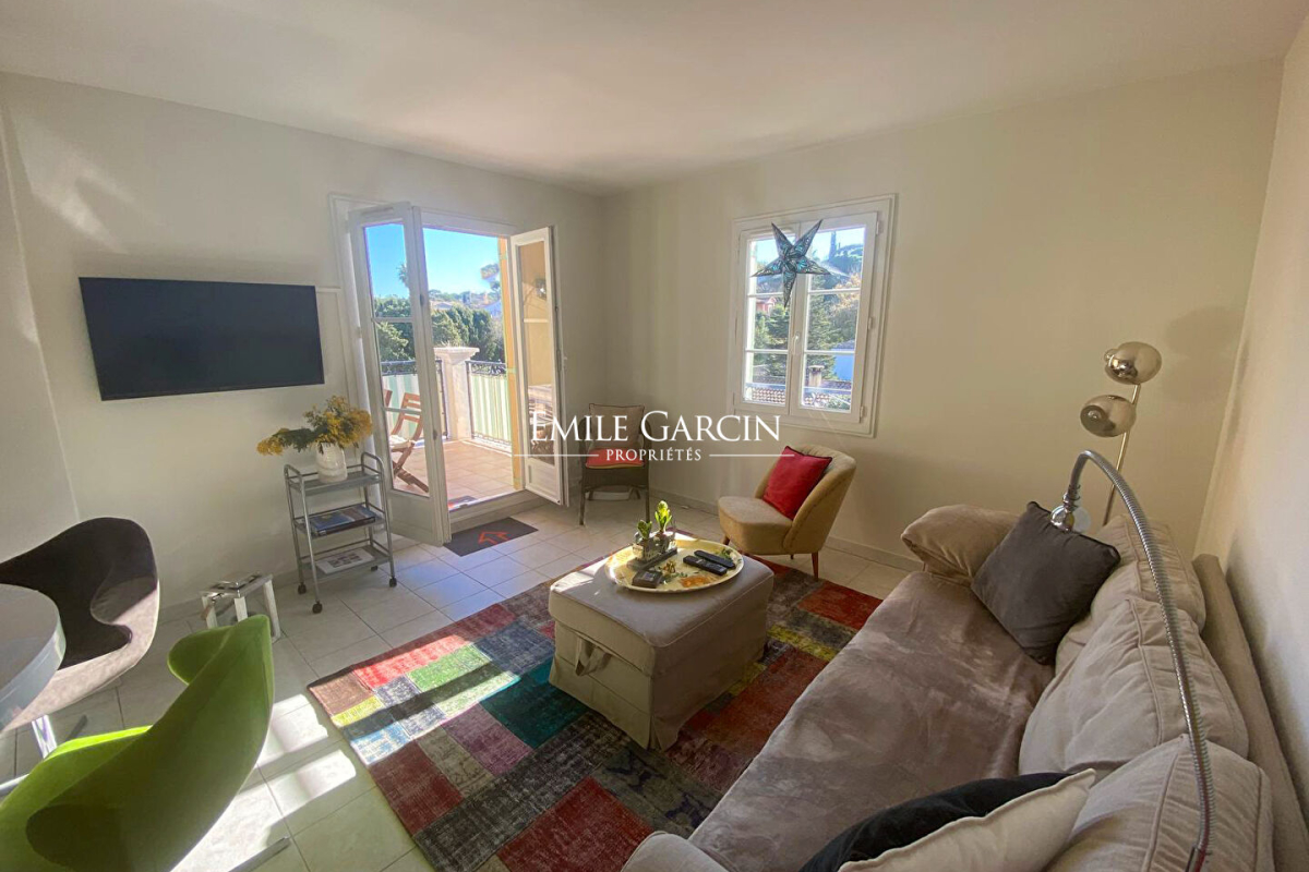 Appartement de luxe à vendre à Saint-Tropez, 850 000 €, Photo 2