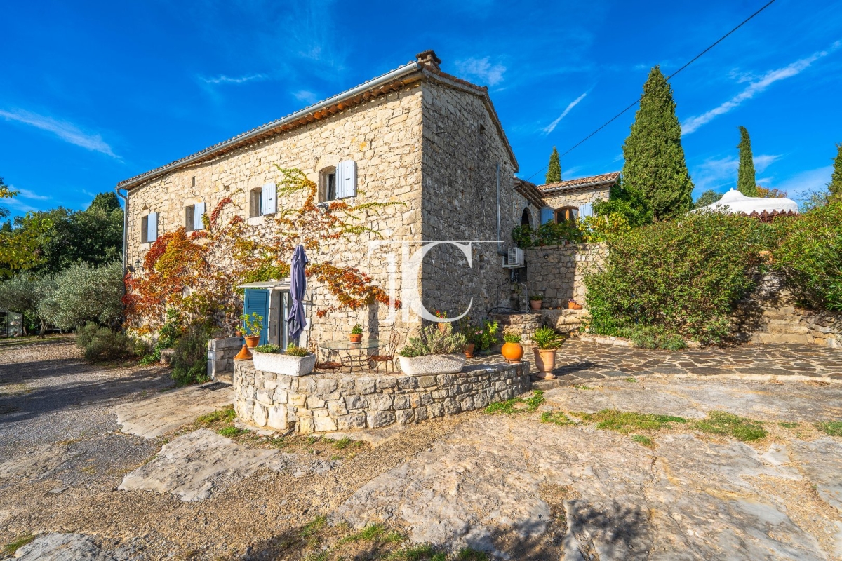 Maison de luxe à vendre à Les Vans, 990 000 €, Photo 3