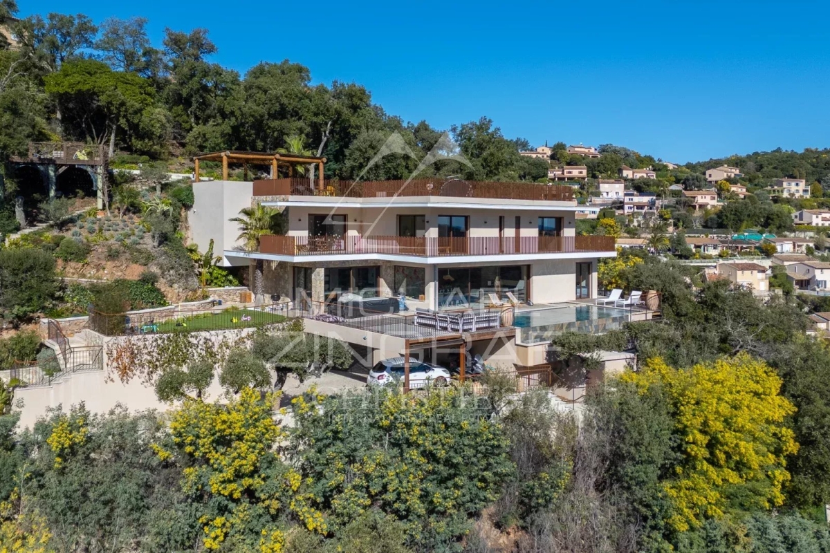 Luxury House for sale in Mandelieu-la-Napoule, 3 990 000 €, Photo 1