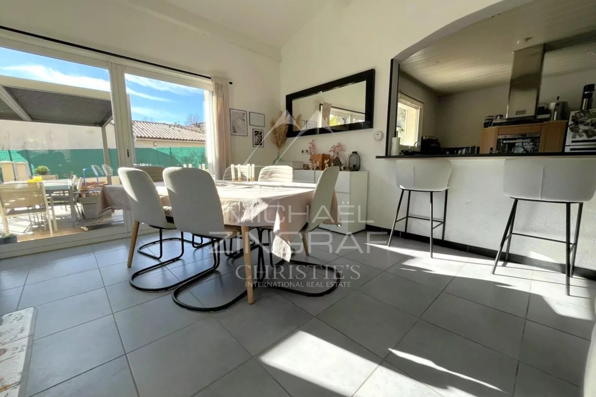 Luxury House for sale in La Gaude, 949 000 €, Photo 5