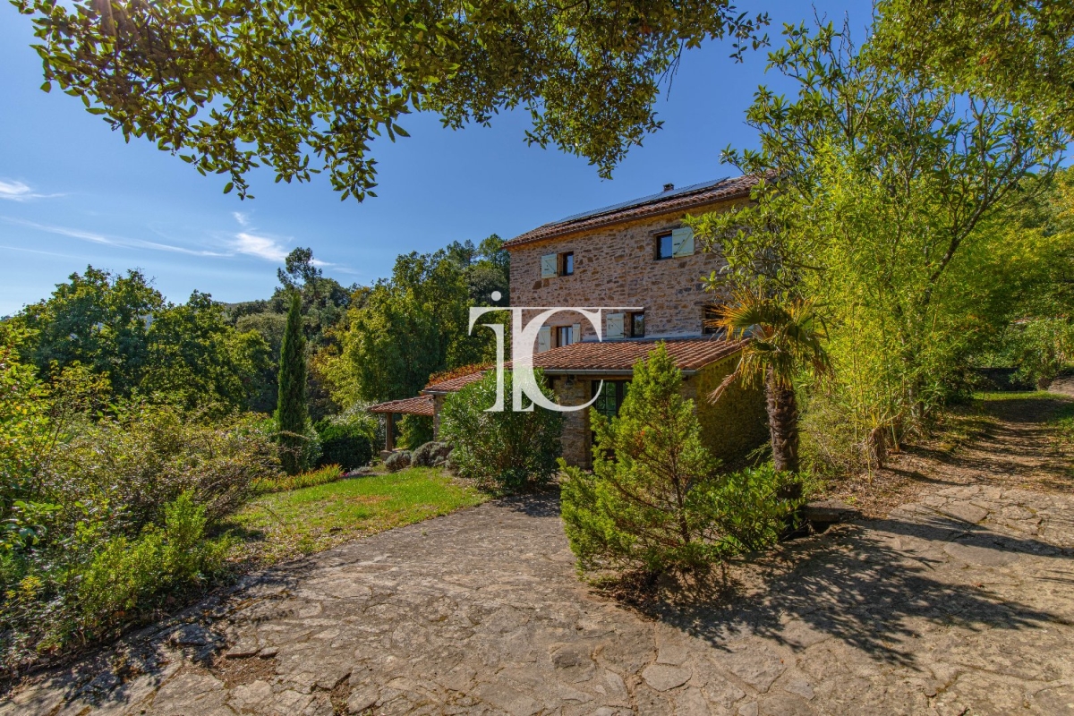 Maison de luxe à vendre à Saint-Ambroix, 695 000 €, Photo 3