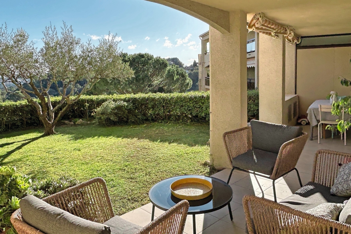 Appartement de luxe à vendre à Mougins, 745 000 €, Photo 2