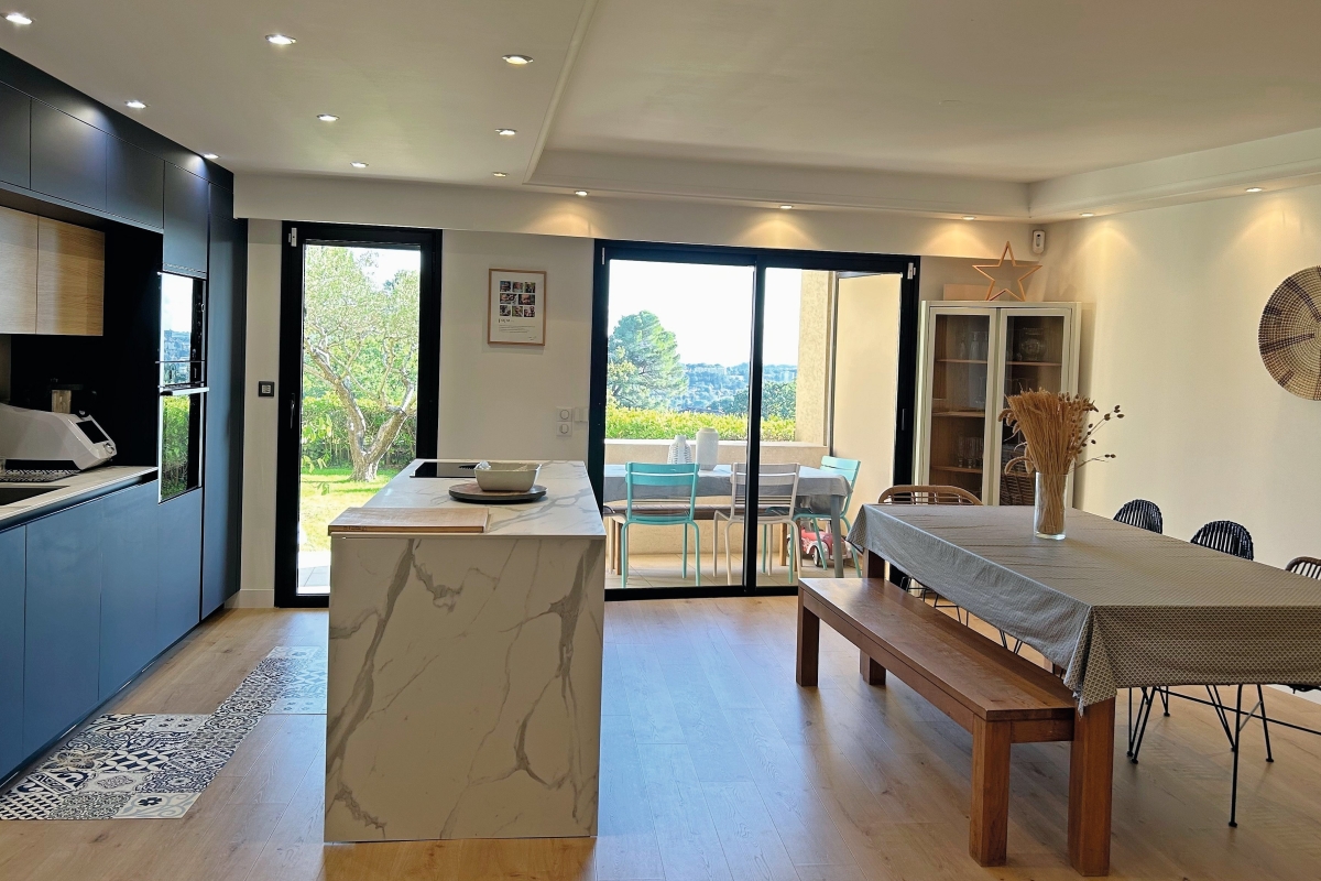 Appartement de luxe à vendre à Mougins, 745 000 €, Photo 3