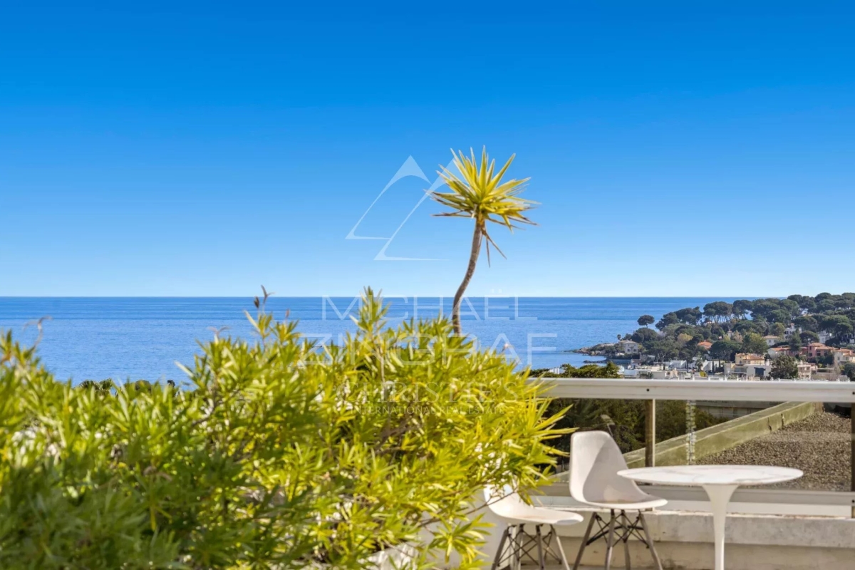 Luxury Apartment for sale in Antibes, 1 550 000 €, Photo 1