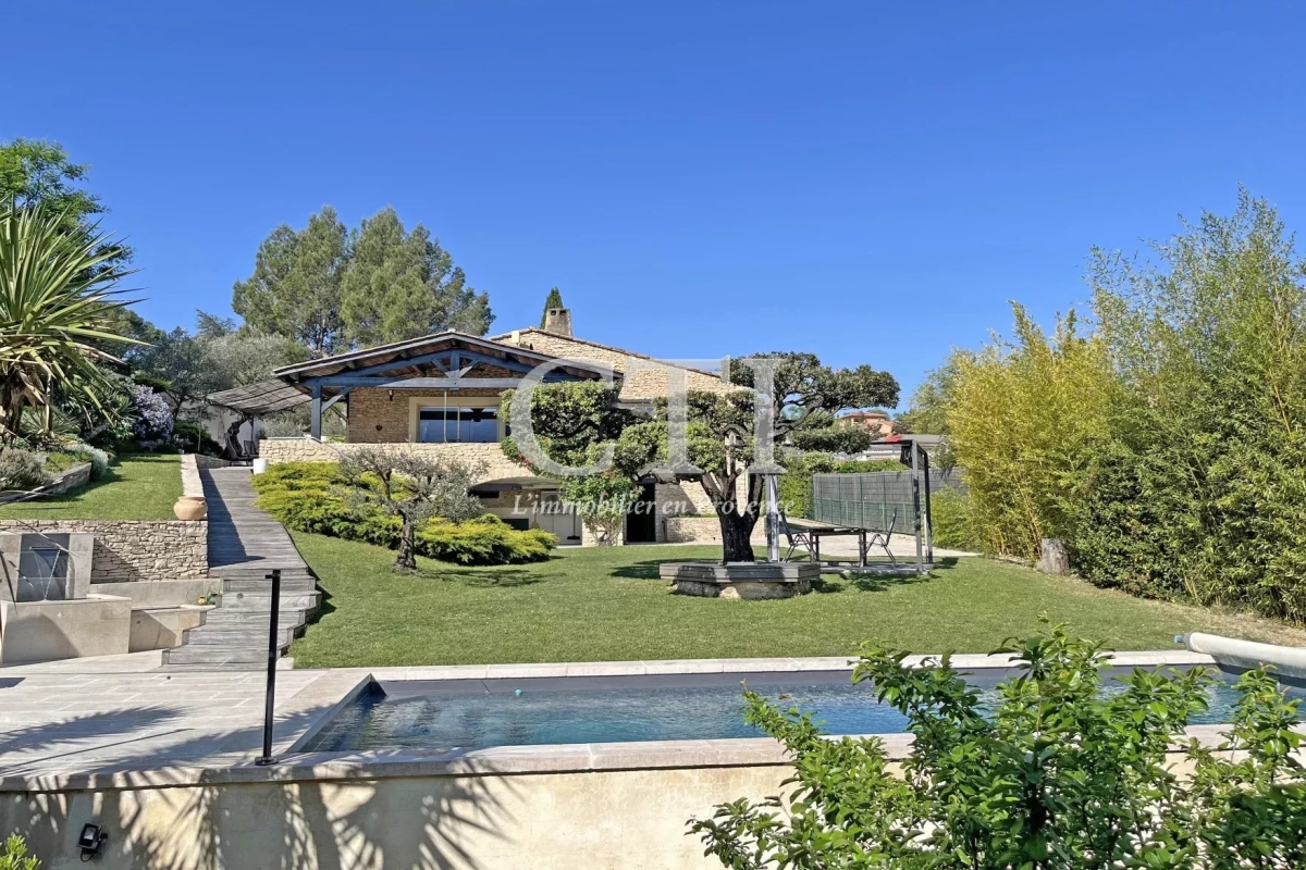 Luxury House for sale in Vaison-la-Romaine, 736 000 €, Photo 1