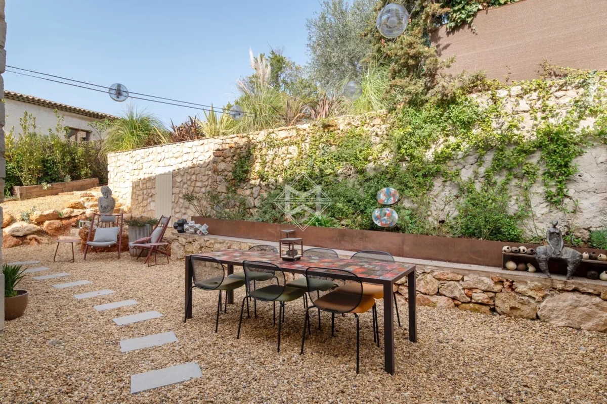 Maison de luxe à vendre à Valbonne, 1 690 000 €, Photo 3