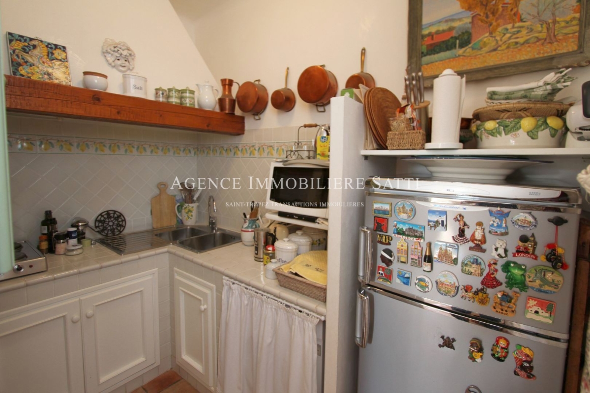 Appartement de luxe à vendre à Saint-Tropez, 680 000 €, Photo 3