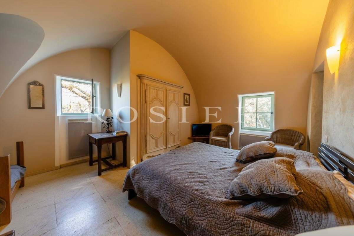 Luxury House for sale in Gordes, 1 750 000 €, Photo 6