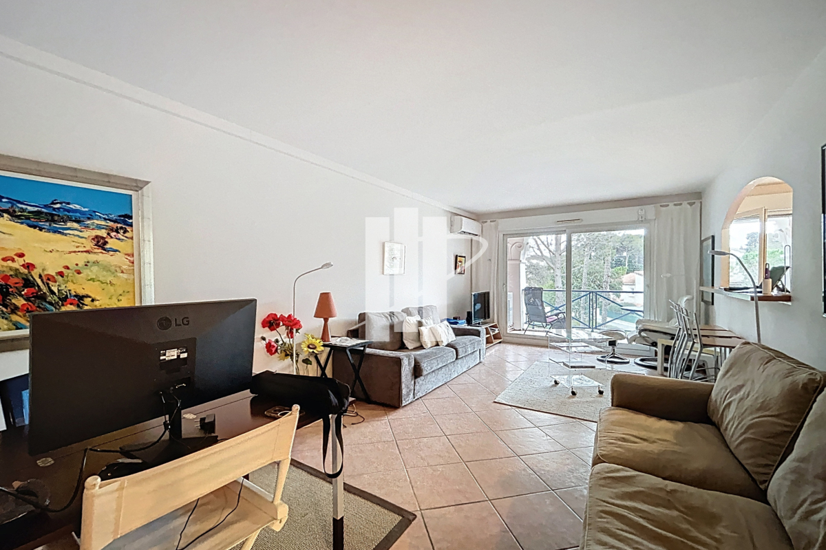 Appartement de luxe à vendre à Saint-Raphaël, 415 000 €, Photo 3