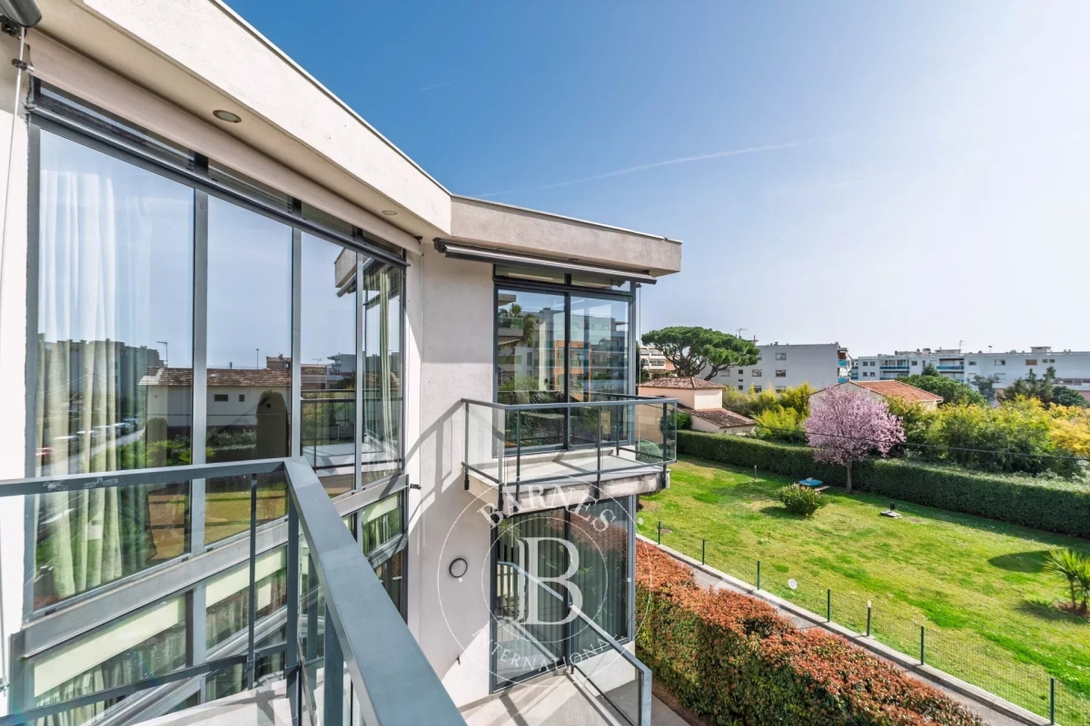 Maison de luxe à vendre à Cagnes-sur-Mer, 2 050 000 €, Photo 3