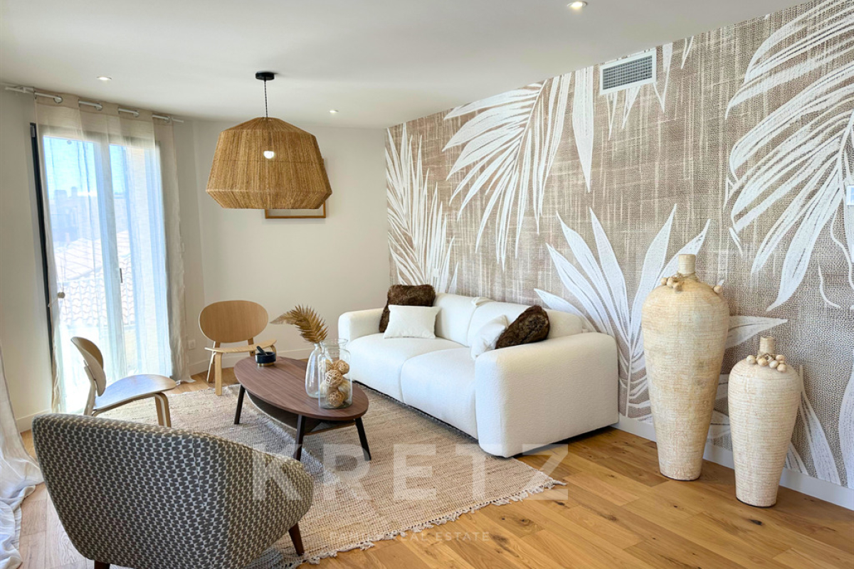 Luxury Apartment for sale in Sanary-sur-Mer, 535 500 €, Photo 1